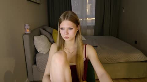 Alexia online show from 04-08-26, 04:18