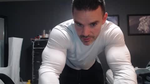 Snapshot of alexiarain chatting on 11-28-25, 02:36 Alex online show from 11-28-25, 02:36