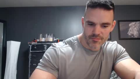 Snapshot of alexiarain chatting on 12-22-25, 02:41 Alex online show from 12-22-25, 02:41