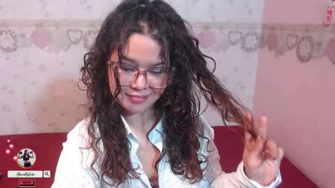 Alexia online show from 11-28-25, 12:41