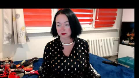 Snapshot of alexie33 chatting on 07-22-26, 10:51 alexie33 online show from 07-22-26, 10:51