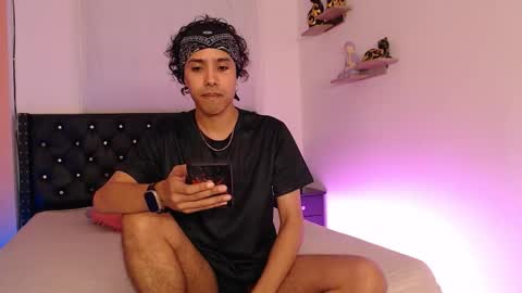 Alexis online show from 09-10-25, 02:33