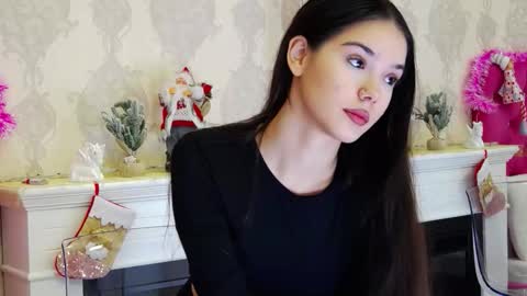 alexisdevine online show from 12-19-25, 05:36