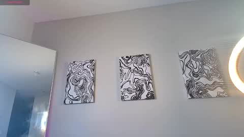 Snapshot of alexisjordanxx chatting on 12-30-24, 03:03 Alexis Jordan  online show from 12-30-24, 03:03