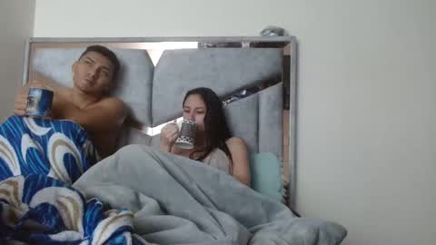 alex y luisa online show from 11-16-25, 03:28