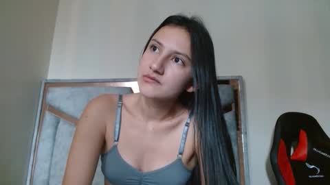 alex y luisa online show from 04-17-26, 03:37