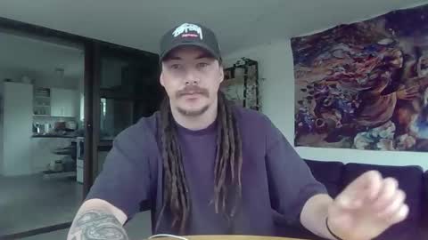 Alex online show from 10-27-25, 01:42