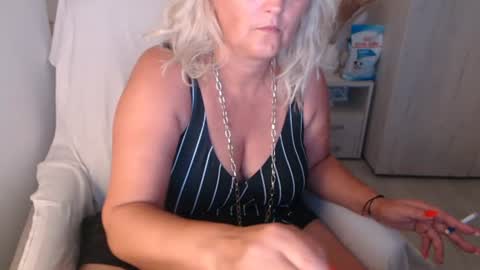 Jhoa online show from 08-06-26, 01:40