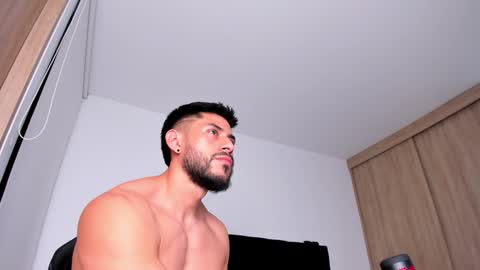 Snapshot of alexxxmachine chatting on 01-25-25, 12:17 Alex   freelance model  instagram alex b229 online show from 01-25-25, 12:17