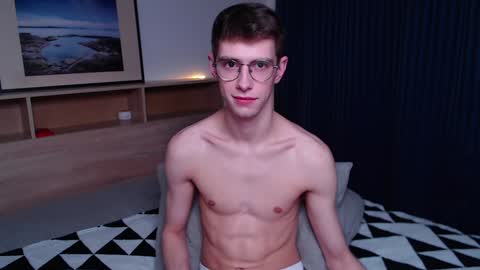 Snapshot of alfie_evanss chatting on 01-19-25, 11:43 Alfie online show from 01-19-25, 11:43