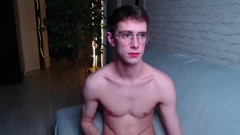 Snapshot of alfie_evanss chatting on 10-04-25, 04:10 Alfie online show from 10-04-25, 04:10