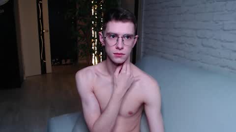 Snapshot of alfie_evanss chatting on 10-26-25, 04:35 Alfie online show from 10-26-25, 04:35