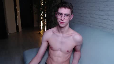 Snapshot of alfie_evanss chatting on 11-18-25, 04:28 Alfie online show from 11-18-25, 04:28