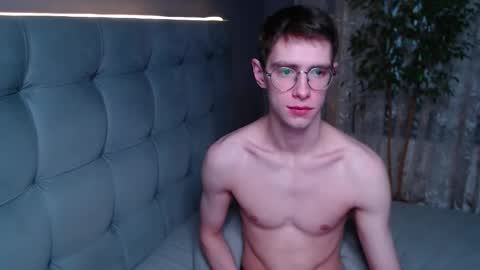 Snapshot of alfie_evanss chatting on 12-15-25, 07:56 Alfie online show from 12-15-25, 07:56