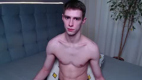 Snapshot of alfie_evanss chatting on 06-24-26, 11:42 Alfie online show from 06-24-26, 11:42