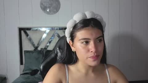 Snapshot of alfresii_rivera chatting on 05-07-26, 10:59 Carolina Join The Fan Club online show from 05-07-26, 10:59