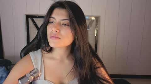 Snapshot of alfresii_rivera chatting on 05-09-26, 11:43 Carolina Join The Fan Club online show from 05-09-26, 11:43