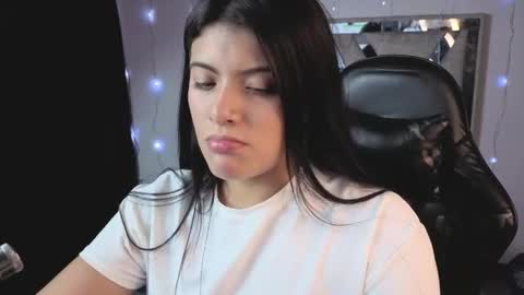 Snapshot of alfresii_rivera chatting on 05-24-26, 11:43 Carolina Join The Fan Club online show from 05-24-26, 11:43