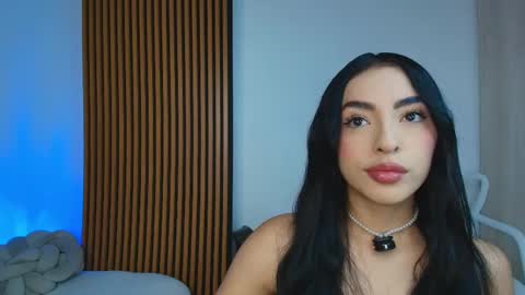Snapshot of alia_sweet_ chatting on 05-09-26, 01:00 Alia online show from 05-09-26, 01:00