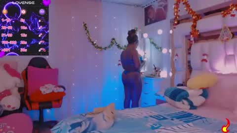 aliana_ross online show from 12-15-25, 07:01