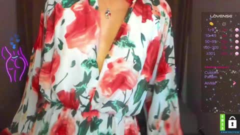 Snapshot of alianna_solo_kiss chatting on 01-07-25, 09:50 Alianna online show from 01-07-25, 09:50