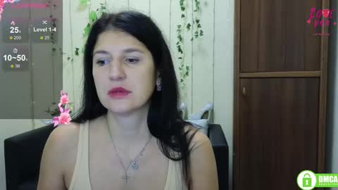 Snapshot of alianna_solo_kiss chatting on 10-22-25, 05:30 Alianna online show from 10-22-25, 05:30