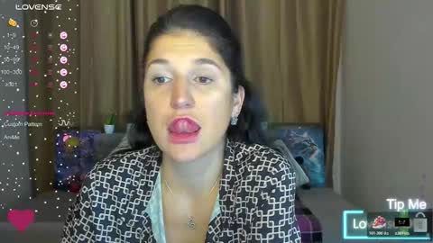 Snapshot of alianna_solo_kiss chatting on 11-15-25, 07:16 Alianna online show from 11-15-25, 07:16