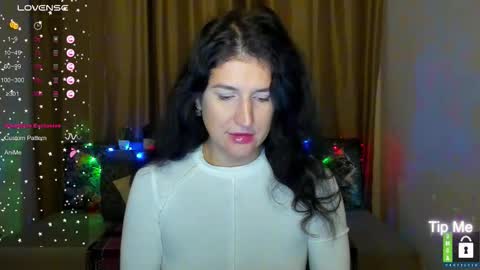 Snapshot of alianna_solo_kiss chatting on 11-29-25, 06:38 Alianna online show from 11-29-25, 06:38