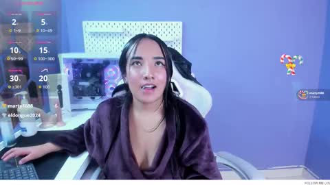 Snapshot of alice_26__ chatting on 11-11-25, 02:06 alice_26__ online show from 11-11-25, 02:06