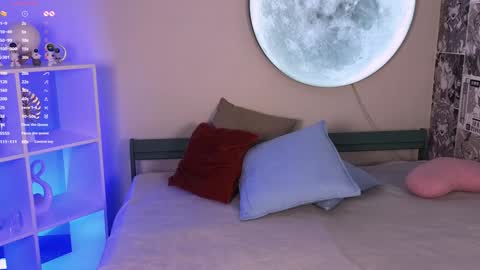 Snapshot of alice__grace_ chatting on 12-08-24, 01:25 your Alice online show from 12-08-24, 01:25