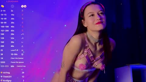 Snapshot of alice__grace_ chatting on 12-29-24, 01:34 your Alice online show from 12-29-24, 01:34