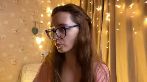 Snapshot of alice_alarcon chatting on 11-28-25, 09:50 Hey Im Alice online show from 11-28-25, 09:50