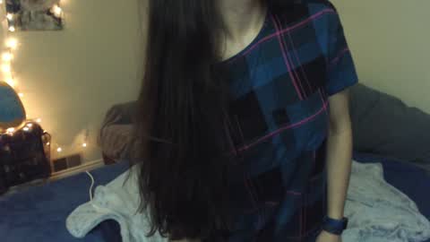 Snapshot of alice_asks chatting on 12-14-24, 04:34 Alice Asks online show from 12-14-24, 04:34