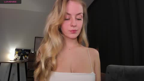 Snapshot of alice_dias chatting on 02-11-25, 02:24 alice_dias online show from 02-11-25, 02:24