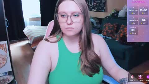 Snapshot of alice_dreamgirl_ chatting on 07-04-26, 10:43 Alice 3 online show from 07-04-26, 10:43
