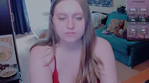 Snapshot of alice_dreamgirl_ chatting on 07-28-26, 12:48 Alice 3 online show from 07-28-26, 12:48