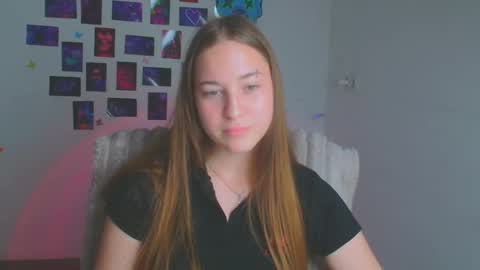 Snapshot of alice_dreamofu chatting on 05-20-26, 09:15 Alice online show from 05-20-26, 09:15