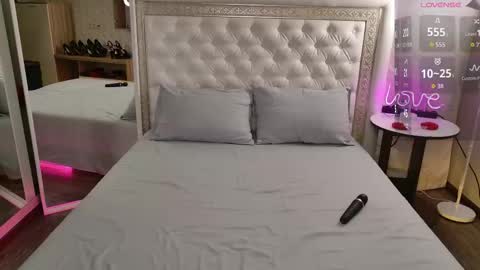 Ur future wife Alice 8 pm - 4 am NY time online show from 02-17-26, 01:24