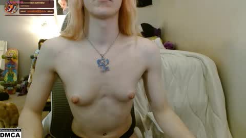 Alice Hatchette online show from 11-12-25, 03:12