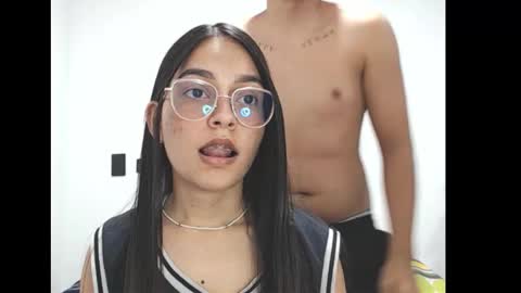 Snapshot of alice_julieta chatting on 11-04-25, 12:54 Alice Julieta online show from 11-04-25, 12:54