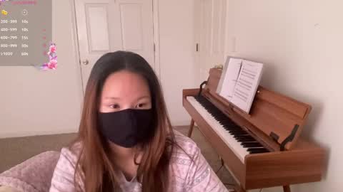 Alice Lee online show from 03-18-26, 11:30