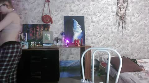 Snapshot of alice_peach chatting on 01-01-25, 06:38 bigclit daddy squirt bigdildo fit online show from 01-01-25, 06:38