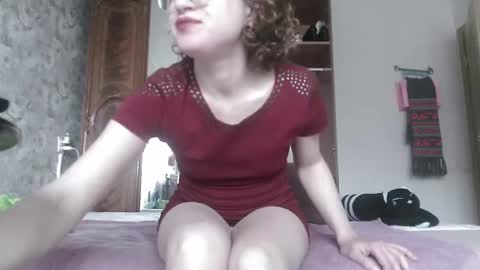 Snapshot of alice_peach chatting on 03-03-25, 12:27 bigclit daddy squirt bigdildo fit online show from 03-03-25, 12:27