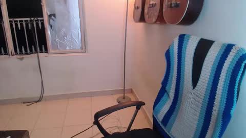 Snapshot of alice_psilocybe_sabina420 chatting on 11-15-25, 05:38 Alicia Aldara online show from 11-15-25, 05:38