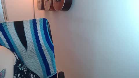 Snapshot of alice_psilocybe_sabina420 chatting on 11-21-25, 03:49 Alicia Aldara online show from 11-21-25, 03:49