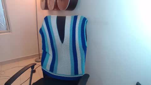 Snapshot of alice_psilocybe_sabina420 chatting on 11-22-25, 04:44 Alicia Aldara online show from 11-22-25, 04:44