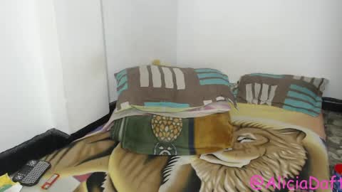 Alicia Aldara online show from 04-22-26, 03:35