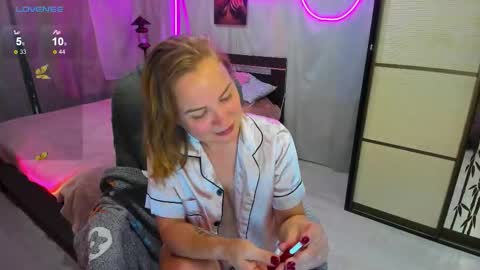 Snapshot of alice_sex_intellect chatting on 09-10-25, 09:26 Alice online show from 09-10-25, 09:26