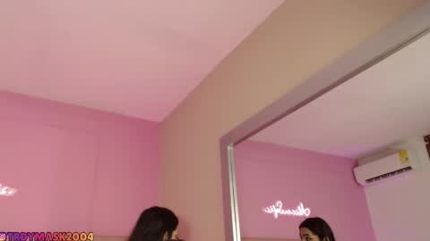 Sofia online show from 04-26-26, 12:36