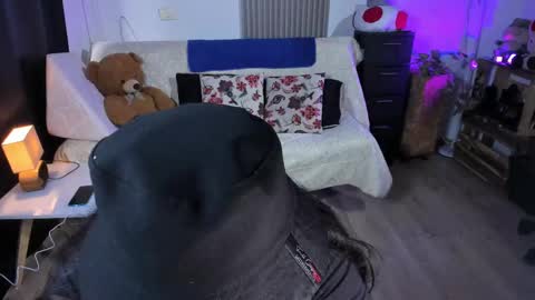 Alice online show from 02-24-25, 05:42